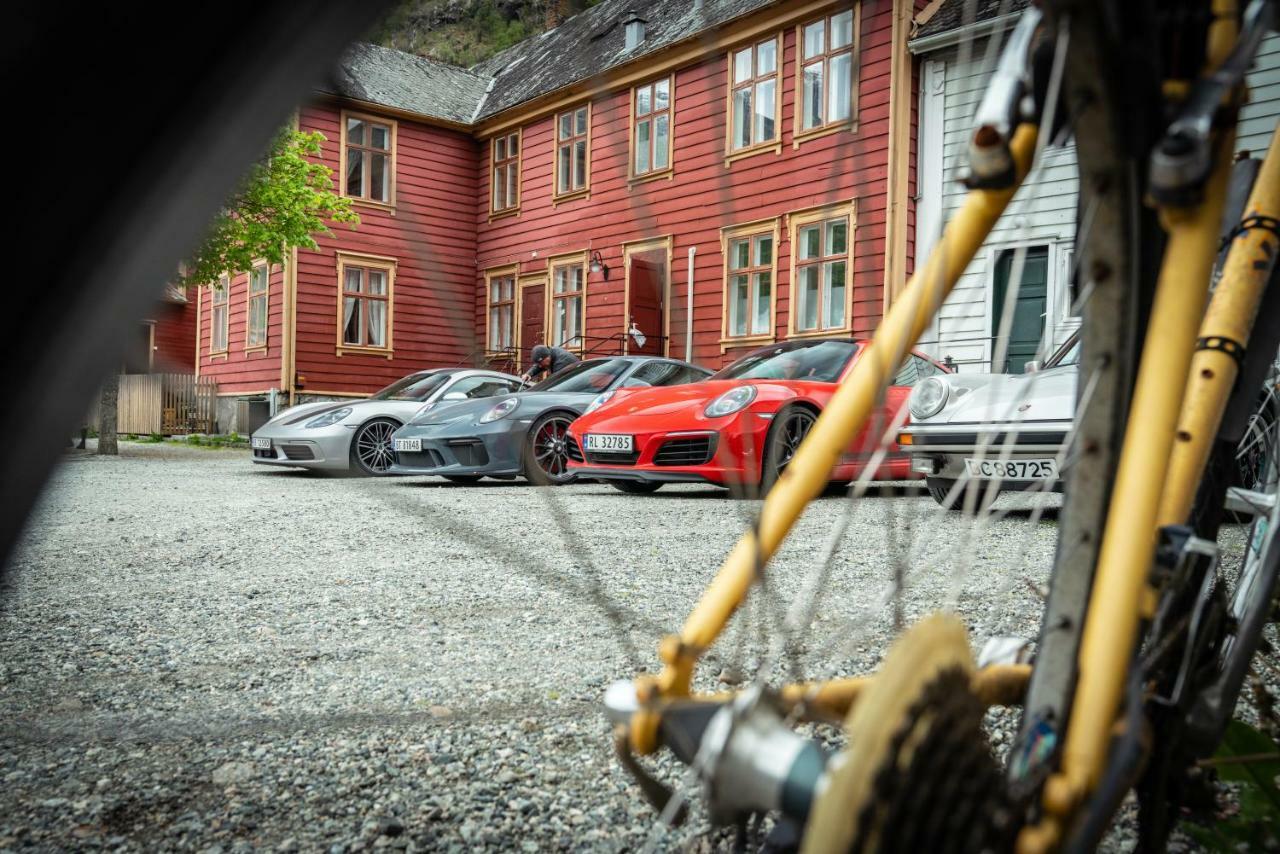 Laerdalsoren Motor Guesthouse Lærdalsøyri Exterior foto